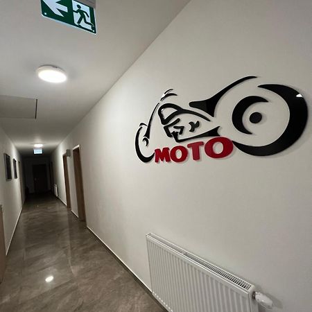 Penzion Moto Michal na Ostrove Extérieur photo